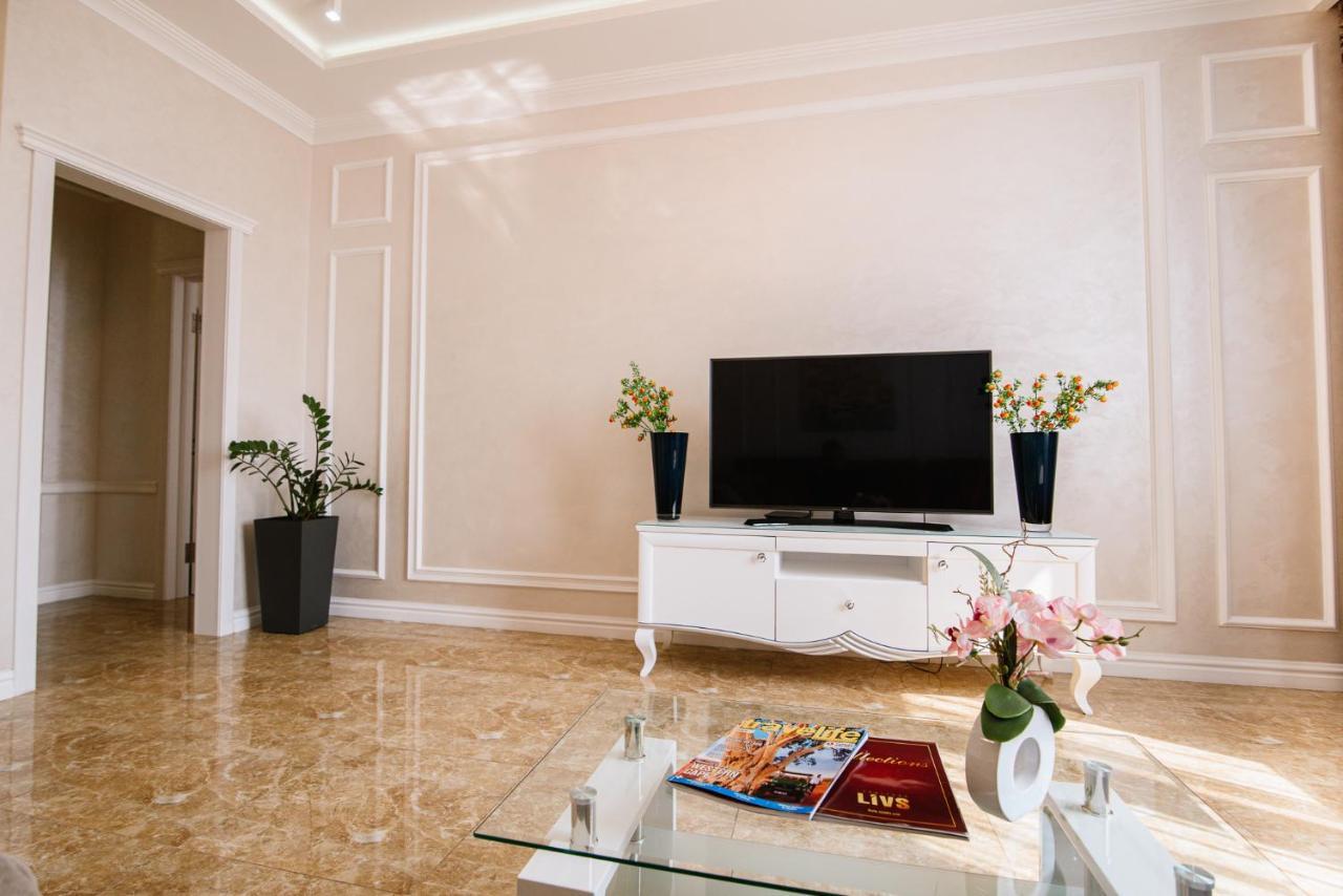 Appartement Luxury For Business & Pleasure Royal 2 à Kiev Extérieur photo